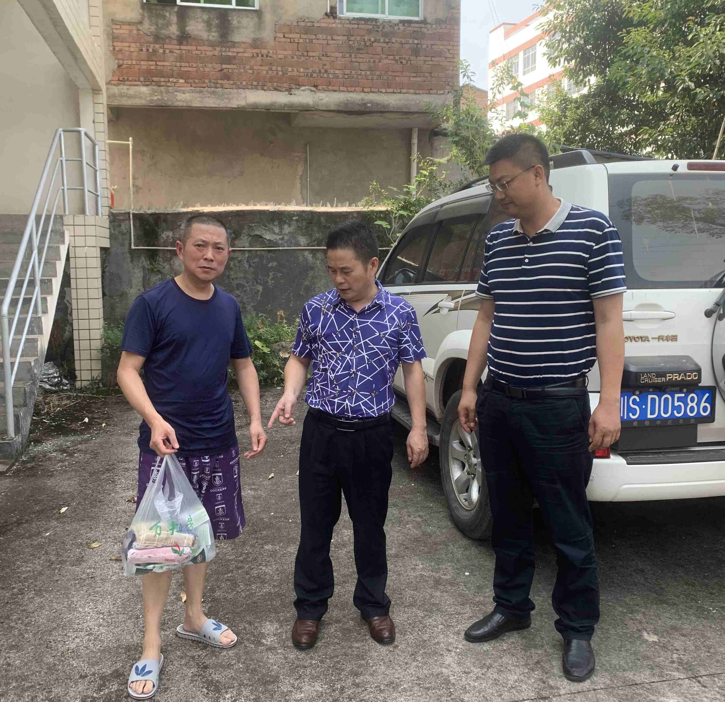 达州水文局工会到基层开展送“清凉”活动图片.jpg
